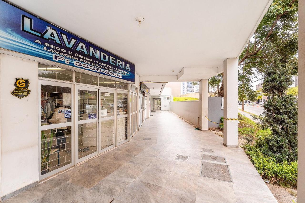 Predio Fantastico No Bairro Mais Requisitado De Куритиба Экстерьер фото